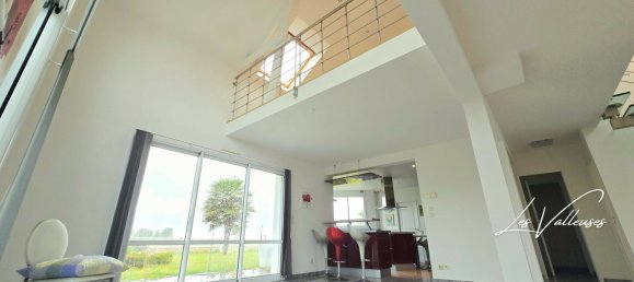 3 bedrooms House in Seine-Maritime, France No. 361553 3