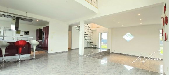 3 bedrooms House in Seine-Maritime, France No. 361553 2