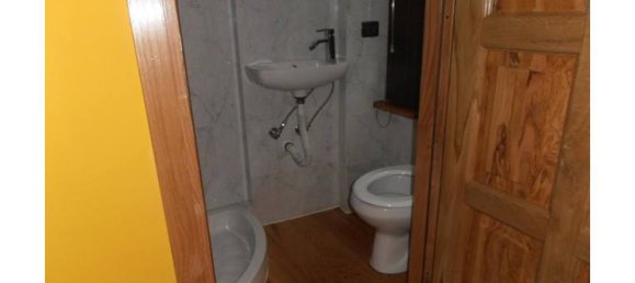 Oficina de 4 habitaciónes en Arona, Italy No. 254137 5