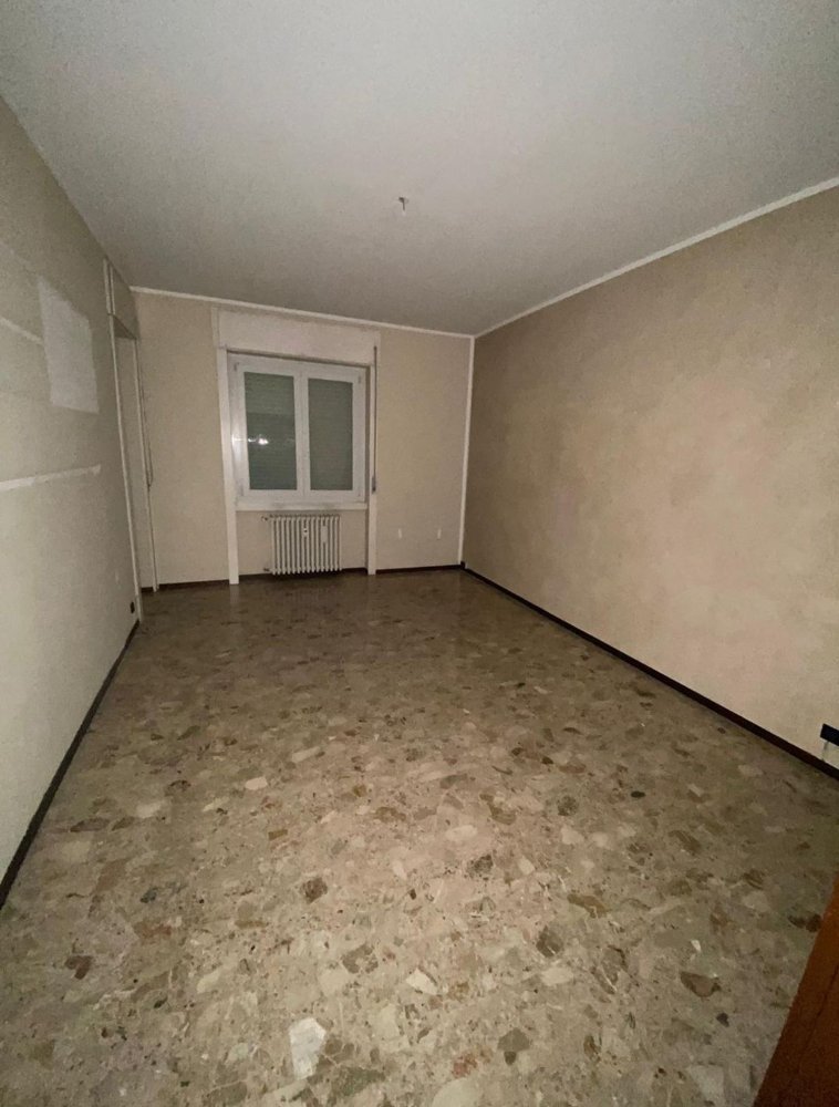 Квартира с 3 комнатами в Бругерио, Италия № 13567