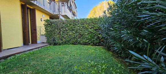 3-salle Appartement à Sirmione, Italy No. 143923 20