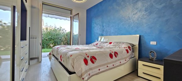 3-salle Appartement à Sirmione, Italy No. 143923 12