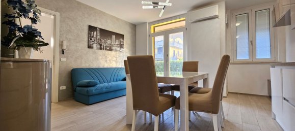 3-salle Appartement à Sirmione, Italy No. 143923 8