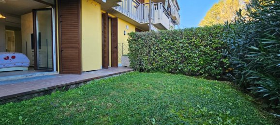 3-salle Appartement à Sirmione, Italy No. 143923 18