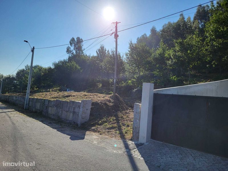 Terreno em Silvares, Portugal 3000 m² N.º 285911