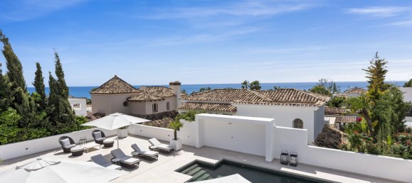 5 bedrooms Villa in Marbella, Spain No. 49826 6