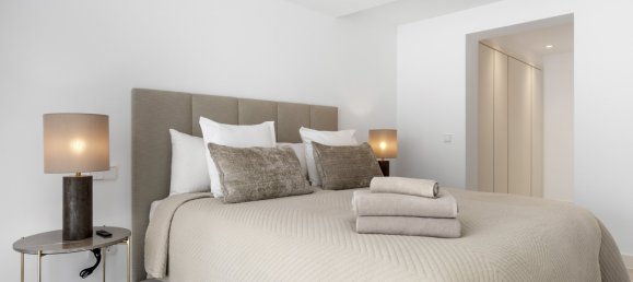 5 bedrooms Villa in Marbella, Spain No. 49826 49