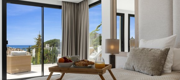 5 bedrooms Villa in Marbella, Spain No. 49826 40