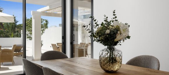 5 bedrooms Villa in Marbella, Spain No. 49826 17