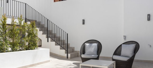 5 bedrooms Villa in Marbella, Spain No. 49826 30