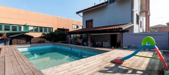 7 rooms Villa in San Mauro Torinese, Italy No. 263526 3