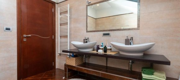 7 rooms Villa in San Mauro Torinese, Italy No. 263526 15