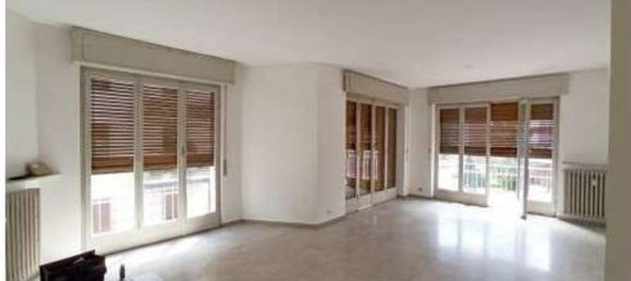 4 rooms Apartment in Varese, Italy No. 5457 10