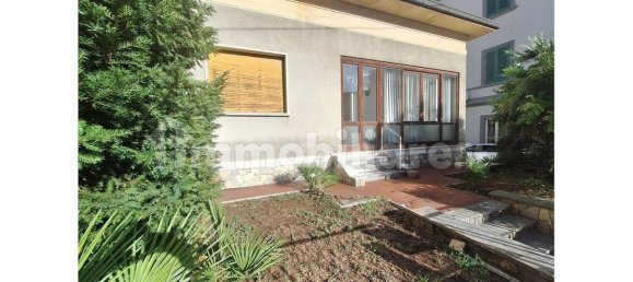 4 bedrooms Villa in Montecatini Terme, Italy No. 352839 3