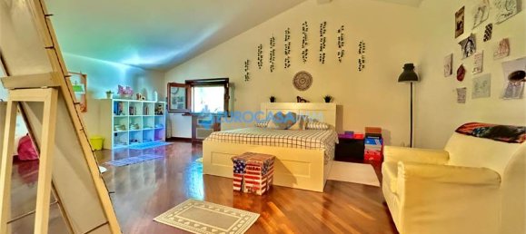 6 غرف نوم فيلا في Rolo, Italy رقم 61254 6