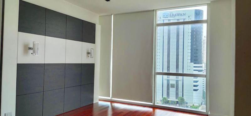 3 bedrooms Condo in Bangkok, Thailand No. 7268
