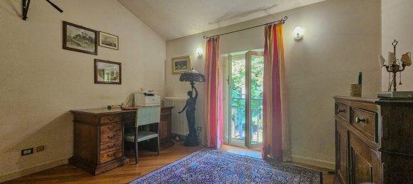 4غرفة شقة في Brescia, Italy رقم 74717 7