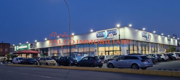 1990m² Building in Buccinasco, Italy No. 4176 5