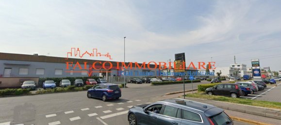 1990m² Building in Buccinasco, Italy No. 4176 23