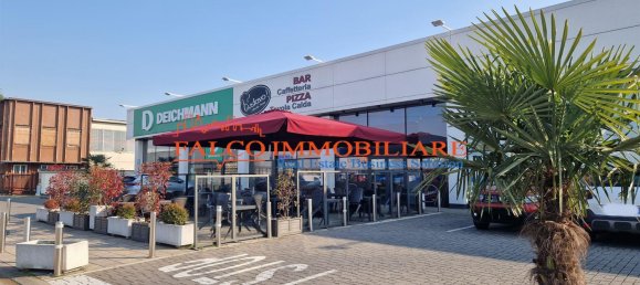 1990m² Building in Buccinasco, Italy No. 4176 24