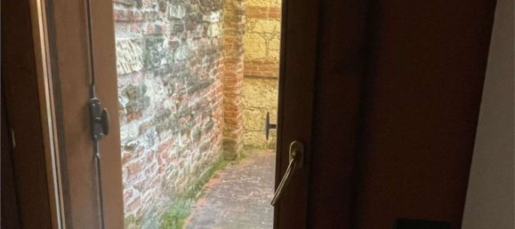 Квартира с 2 комнатами в Виченца, Италия № 258080 10