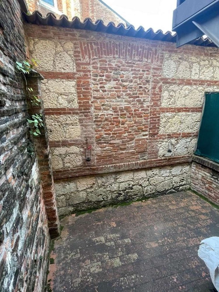 Квартира с 2 комнатами в Виченца, Италия № 258080