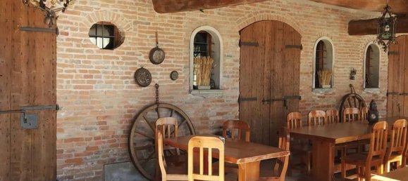 12 bedrooms House in Trecenta, Italy No. 373855 3