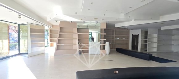 Gewerbliche Immobilie in Bastia Umbra, Italy 278m², Nr. 102118 9