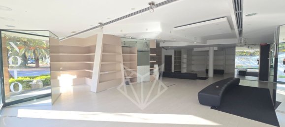 Gewerbliche Immobilie in Bastia Umbra, Italy 278m², Nr. 102118 10