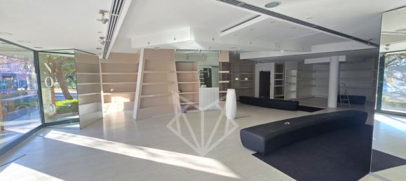 Gewerbliche Immobilie in Bastia Umbra, Italy 278m², Nr. 102118 11