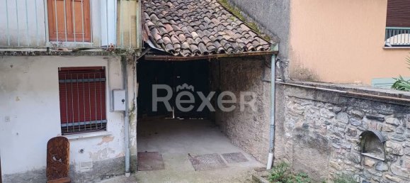 2 rooms Apartment in Canzo, Italy No. 266282 2