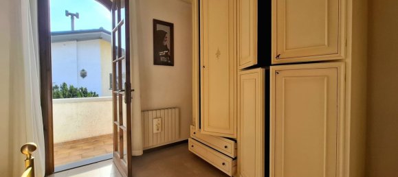 Villa de 8 habitaciónes en Viareggio, Italy No. 153032 37