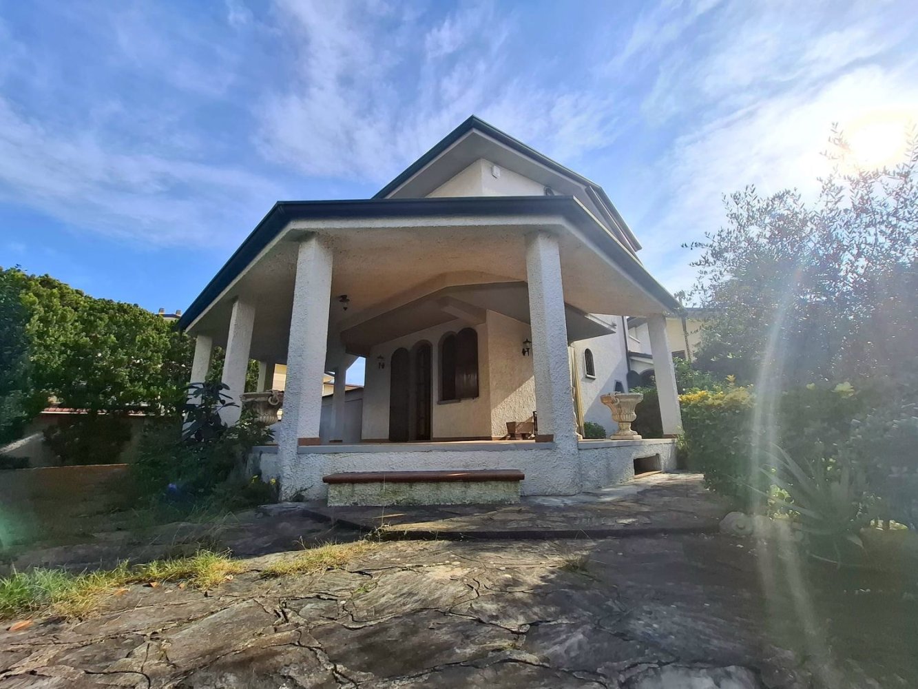 Villa de 8 habitaciónes en Viareggio, Italy No. 153032