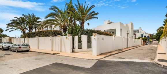 5 Schlafzimmer Villa in Marbella Golden Mile, Spain, Nr. 16656 22