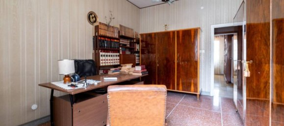 5غرفة شقة في Bologna, Italy رقم 33657 15