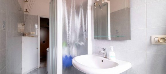 5غرفة شقة في Bologna, Italy رقم 33657 53