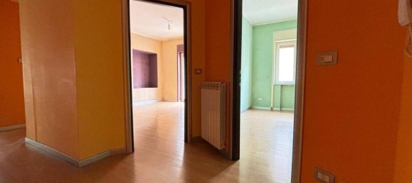 2 Schlafzimmer Wohnung in Cosenza, Italy, Nr. 36620 11