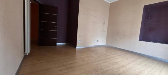 2 Schlafzimmer Wohnung in Cosenza, Italy, Nr. 36620 16