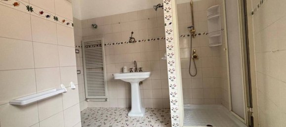 2 Schlafzimmer Wohnung in Cosenza, Italy, Nr. 36620 23