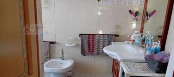 Apartamento de 4 habitaciónes en San Vincenzo, Italy No. 41722 11