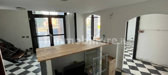 1 room Commercial property in Turin, Italy No. 296401 7