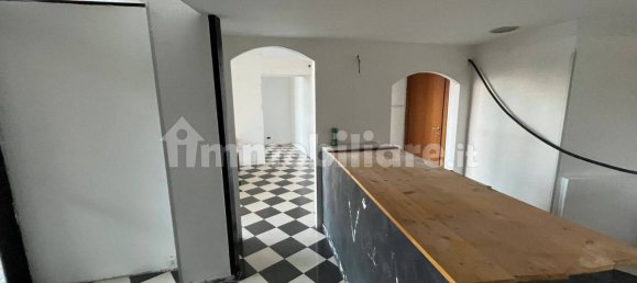1 room Commercial property in Turin, Italy No. 296401 8