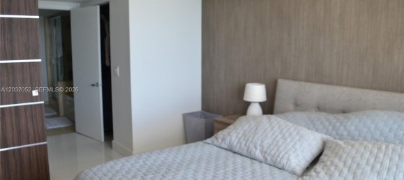 3 dormitorios propiedad comercial en alquiler en Miami, Miami-Dade, Florida, USA № 615233 10