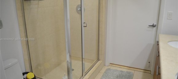 3 dormitorios propiedad comercial en alquiler en Miami, Miami-Dade, Florida, USA № 615233 5