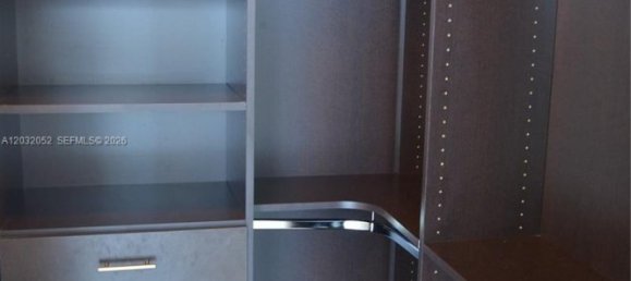 3 dormitorios propiedad comercial en alquiler en Miami, Miami-Dade, Florida, USA № 615233 25