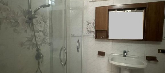 Casa de 3 dormitorios en Pisa, Italy No. 380658 48