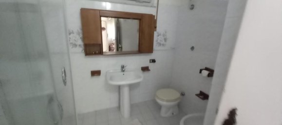 Casa de 3 dormitorios en Pisa, Italy No. 380658 8