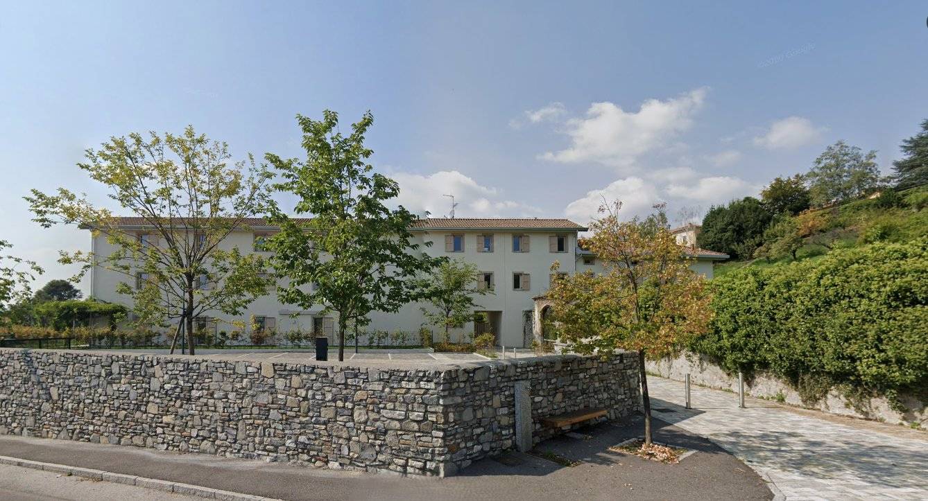 1 bedroom Apartment in Erba, Italy No. 98678