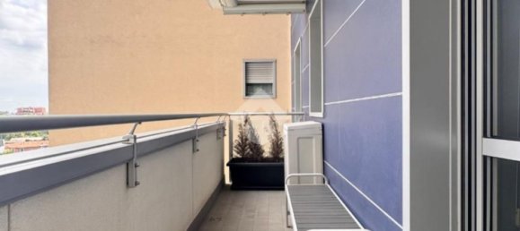 3 bedrooms Apartment in Milan, Italy No. 357910 32