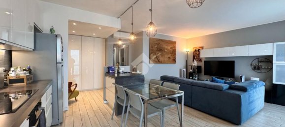 3 bedrooms Apartment in Milan, Italy No. 357910 21